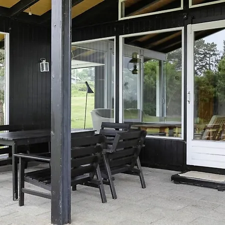 Hébergement de vacances Family House With Sea View By Lynaes