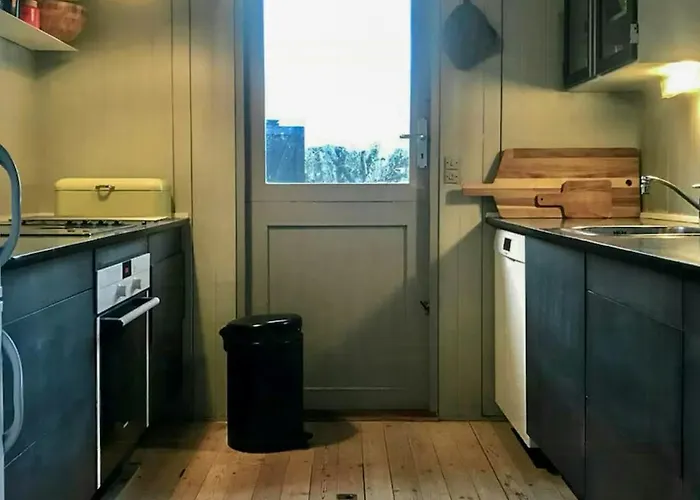 Дом отдыха Family House With Sea View By Lynaes