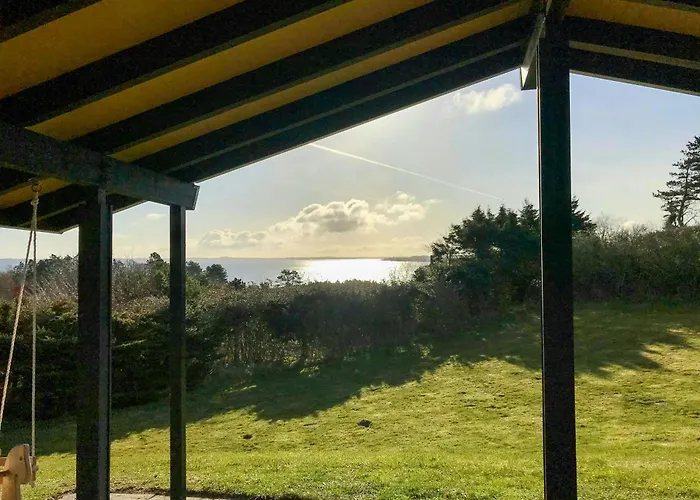Family House With Sea View By Lynaes Hundested